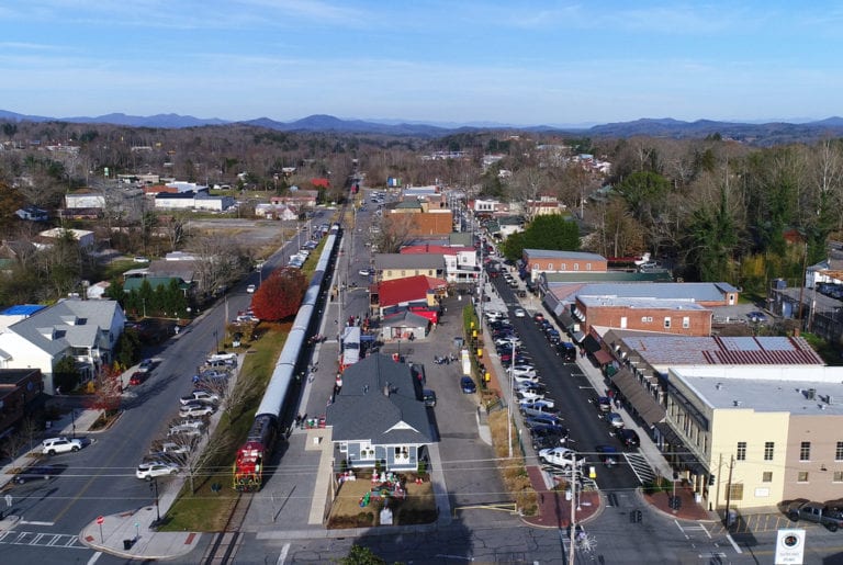 Top 3 Fun Attractions in Blue Ridge GA That You Need to Experience